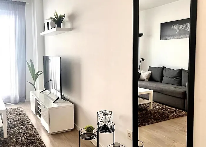 דירה Modern In Nueva Andalucia מארבלה