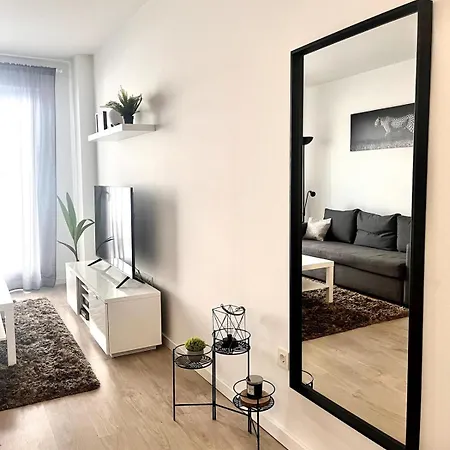 דירה Modern In Nueva Andalucia מארבלה