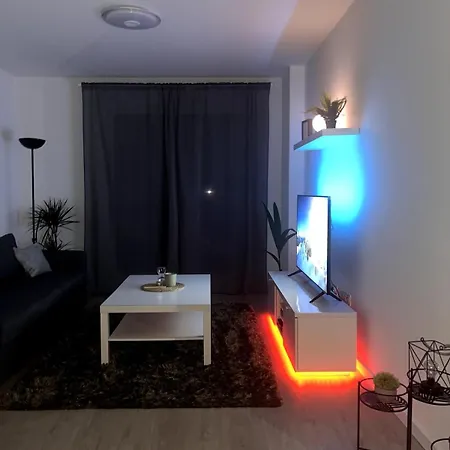 Modern In Nueva Andalucia